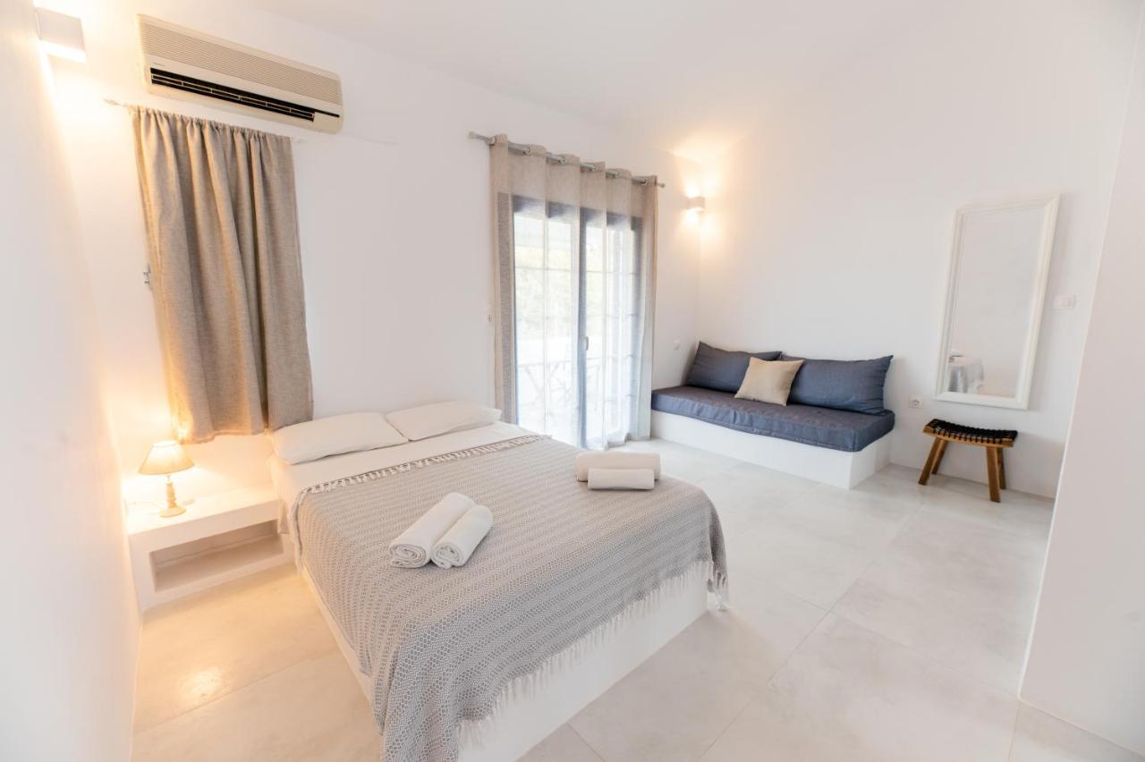 Muses Apartments Agia Anna  Exteriör bild